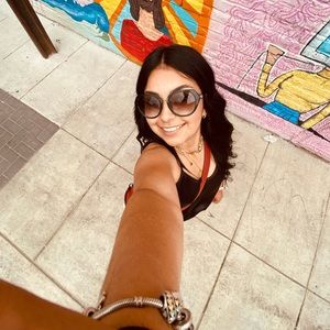 Meet your Posher, Nicki